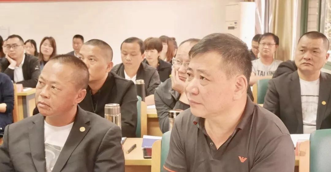 長沙紅光保安服務(wù)有限公司,長沙安保服務(wù),長沙安全服務(wù),長沙非武裝押運(yùn),勞務(wù)派遣服務(wù) 長沙紅光保安服務(wù)有限公司,長沙安保服務(wù),長沙安全服務(wù),長沙非武裝押運(yùn),勞務(wù)派遣服務(wù)